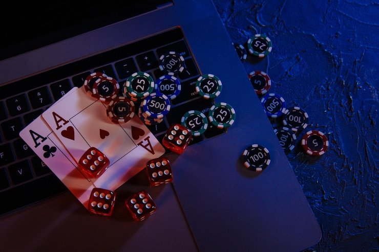 Antarmuka aplikasi komedi4d menampilkan permainan slot Aviator, Sweet Bonanza, dan pasar sportsbook Liga 1